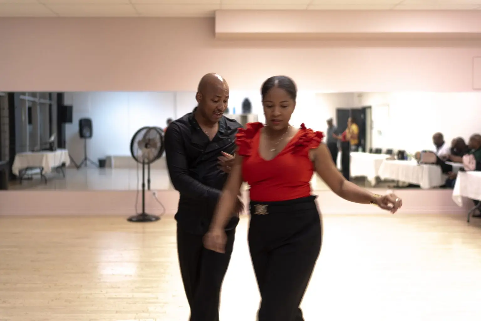Daphney et Alix, instructeurs d’Ambians Studio